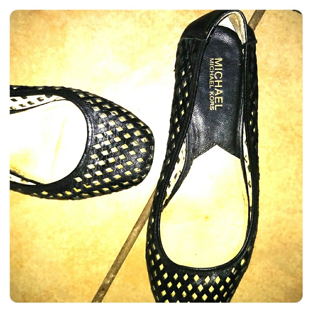Ballet flats